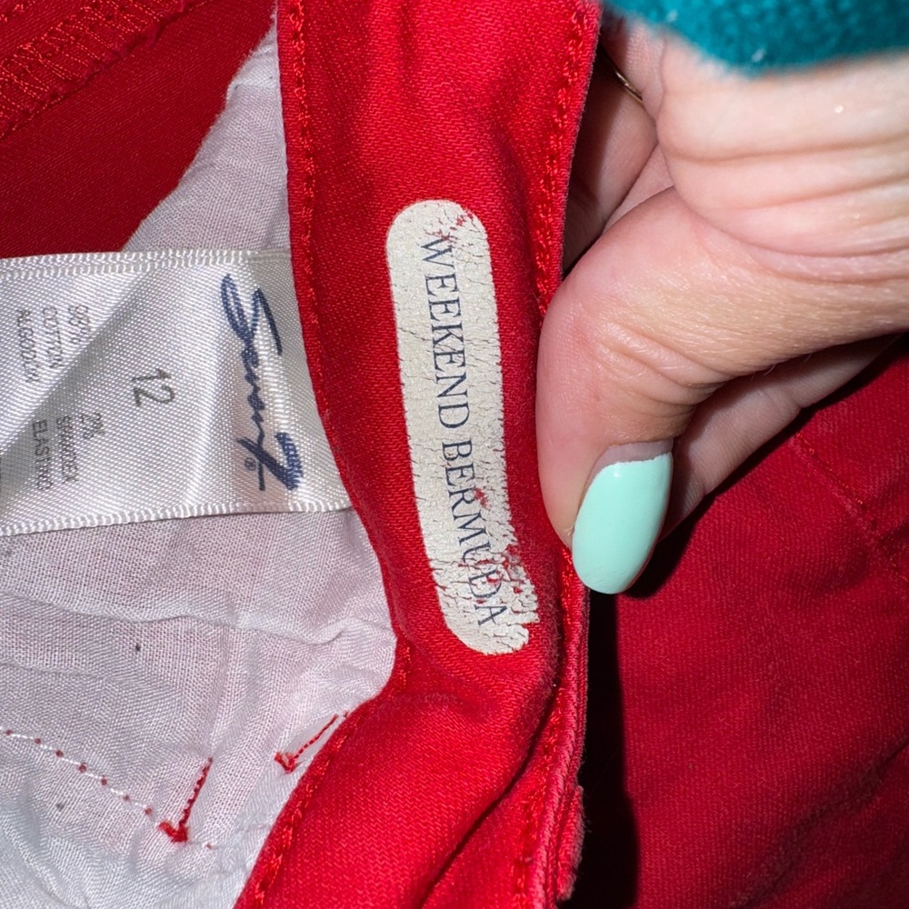 Seven7 Red Jean Shorts. Size 12 - Picture 5 of 5